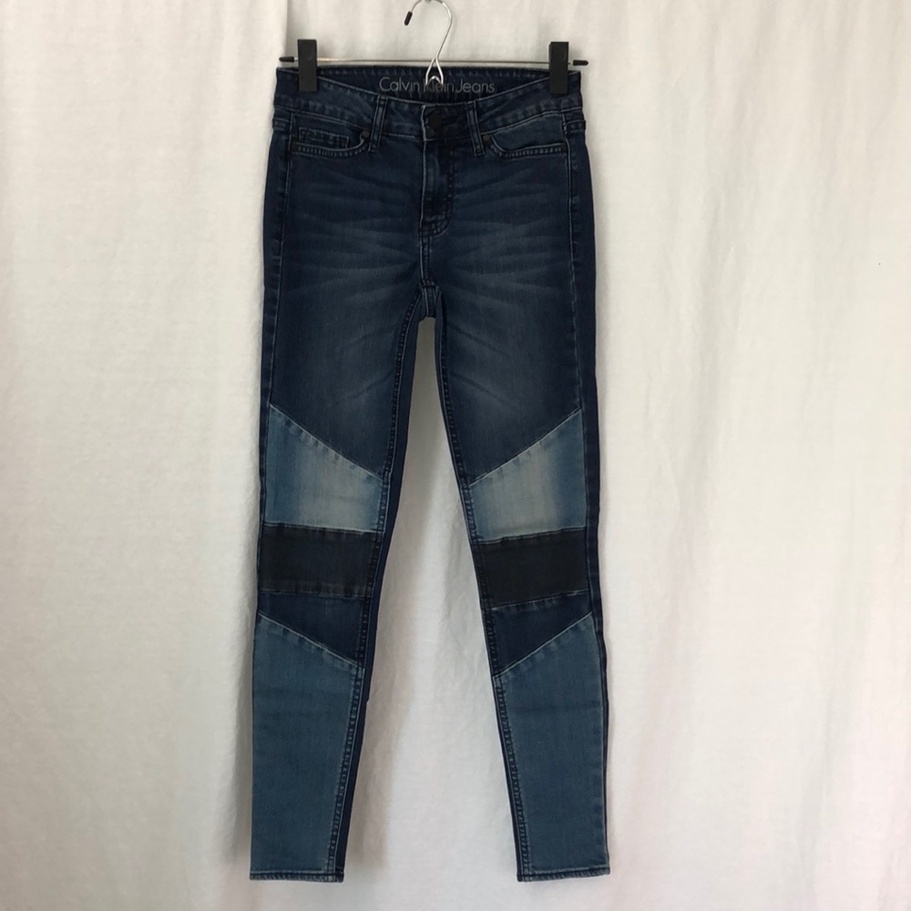 Calvin Klein Jeans, Moto NWOT